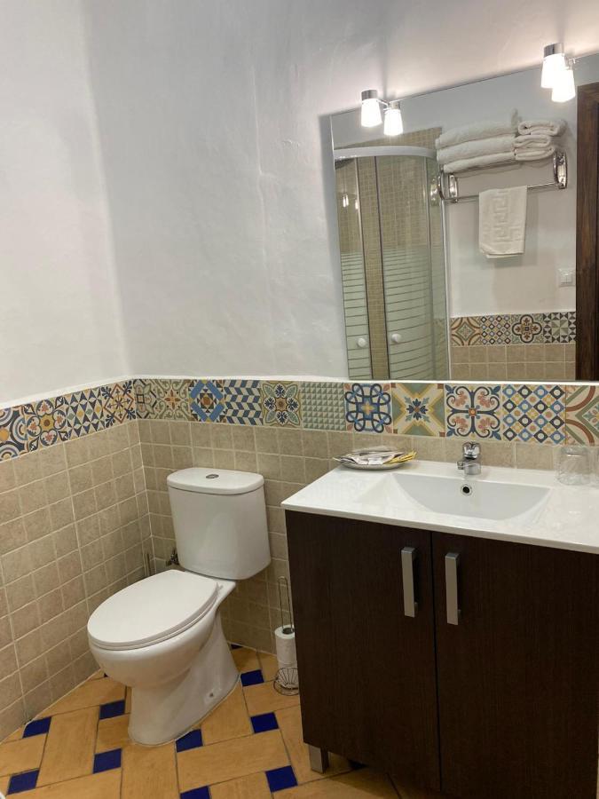 Apartamentos Turisticos - Hostal Los Alisos Aliseda エクステリア 写真