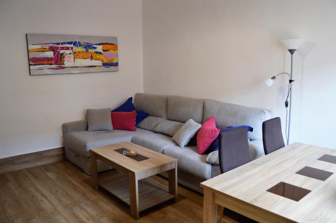 Apartamentos Turisticos - Hostal Los Alisos Aliseda エクステリア 写真